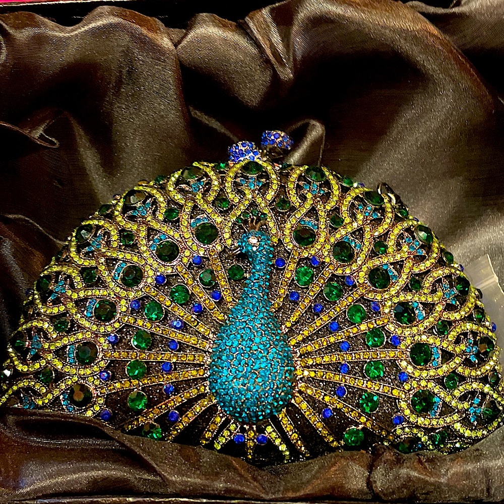 Elegant Peacock Crystal Shoulder Bag - Picture 5 of 6